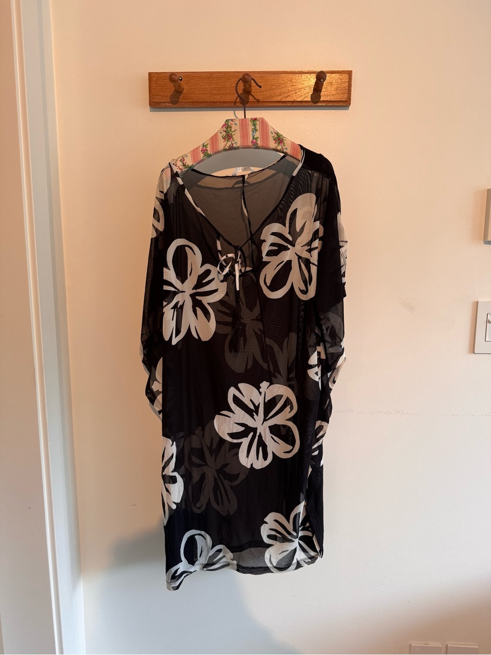 La Vie en Rose Aqua Black Floral Mesh Kaftan Cover Up Fits XL